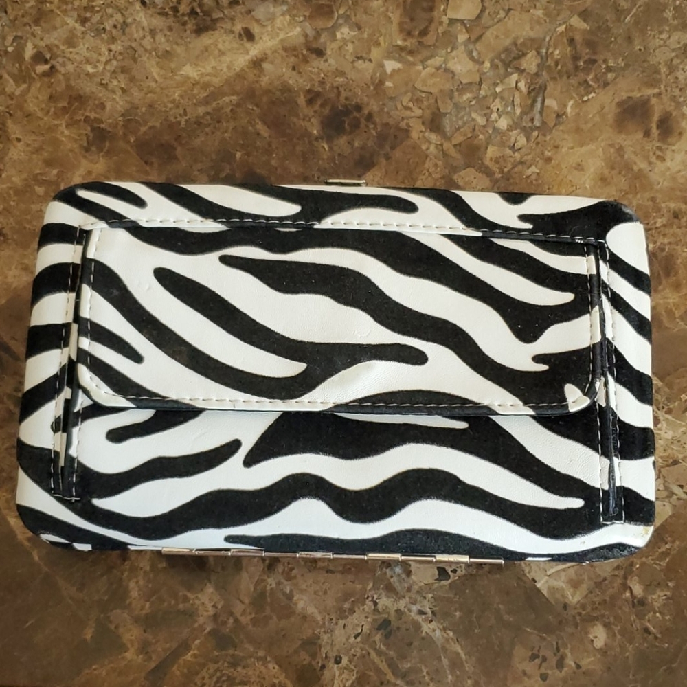 Wallet - Picture 2 of 4